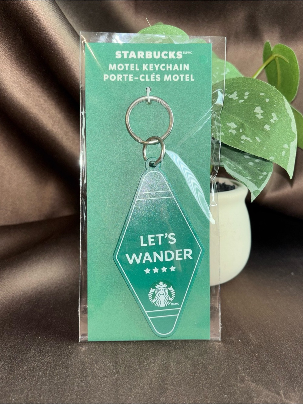 Starbucks Green Motel Keychain LET'S WANDER Acrylic Tag